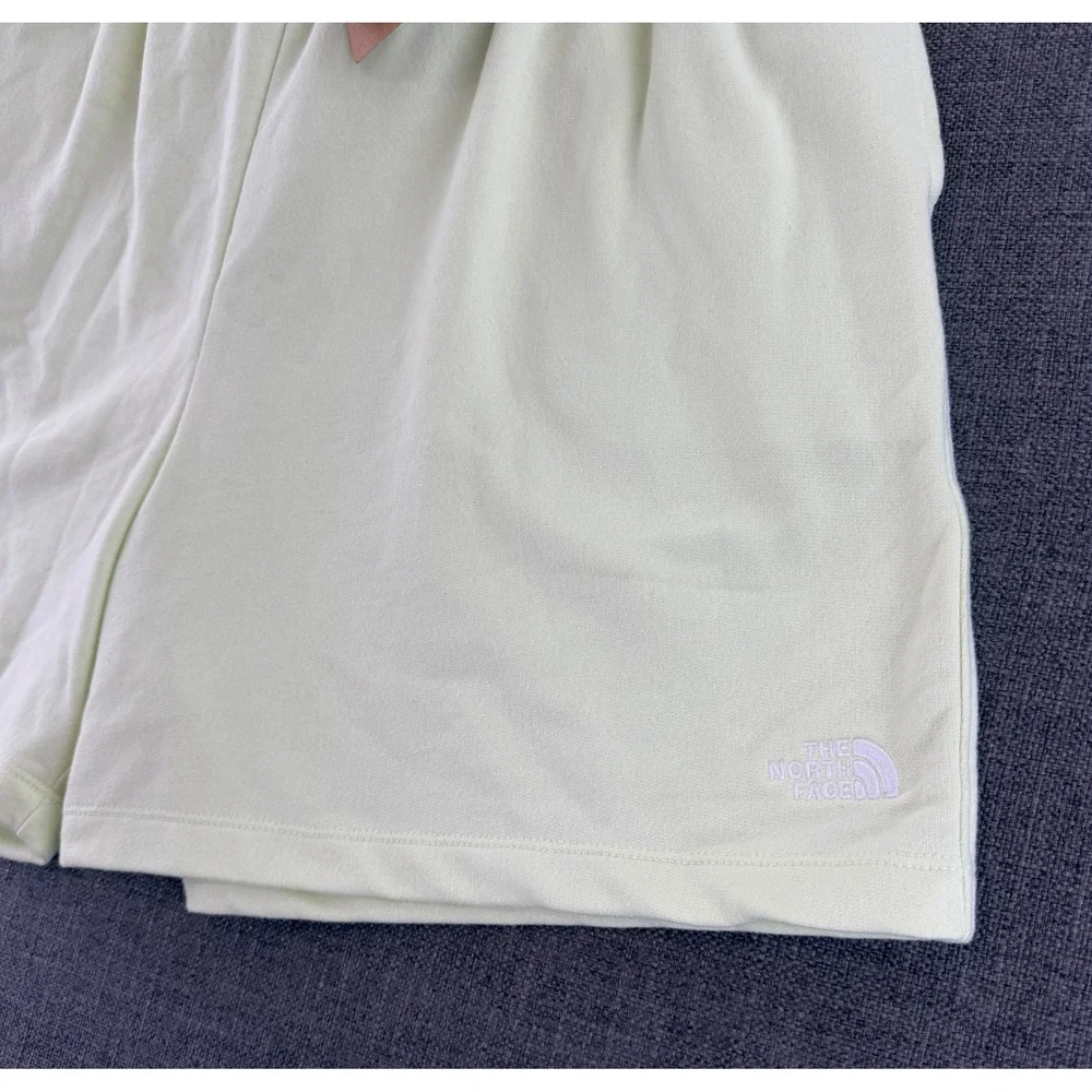 The North Face Simple Logo Fleece Shorts Lime Cream NF0A81TYN13 Mens XL Relaxed